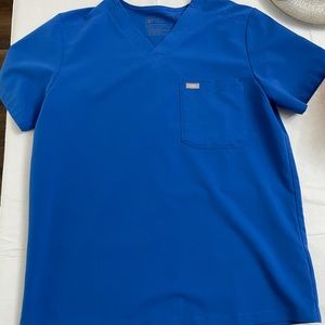 Leon Two Pocket Men’s Scrub Top